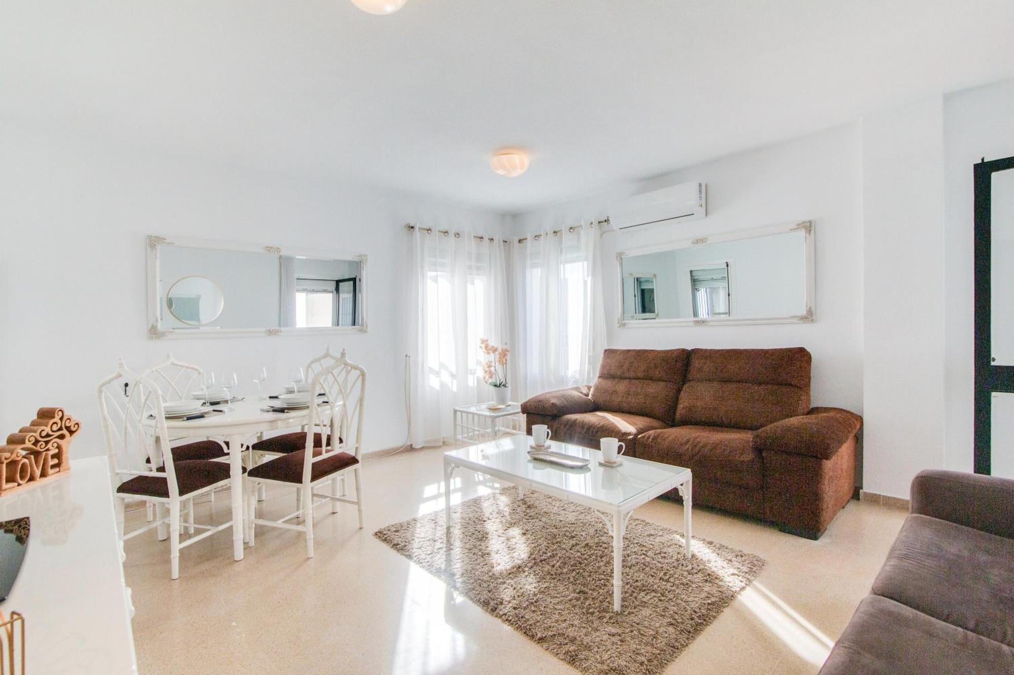 Close To The Beach, 5 Minutes Walk San Luis de Sabinillas Exterior photo